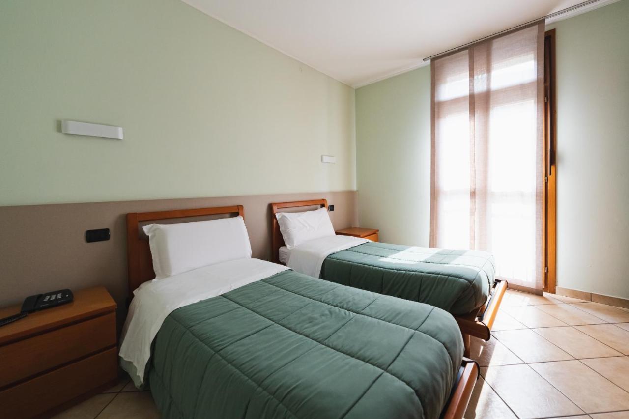 Parini Hotel Bosisio Parini Extérieur photo