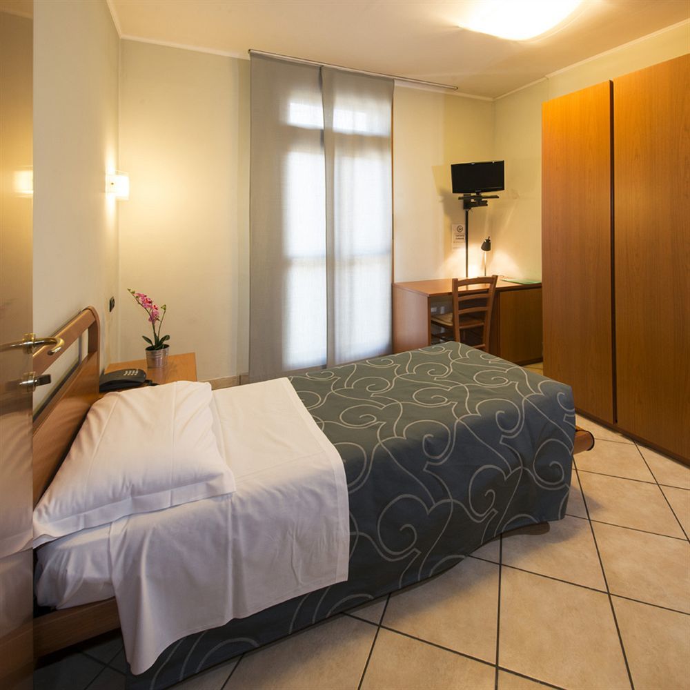 Parini Hotel Bosisio Parini Extérieur photo